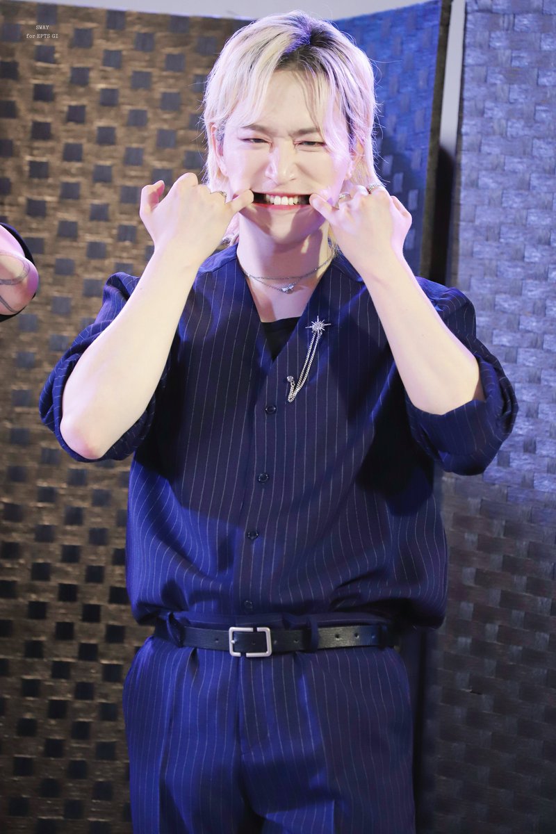 SWAY_GI's tweet image. （🌎）251026 1부 포토타임

           (  &amp;gt;罒&amp;lt;  )ㅋㅋㅋㅋㅋㅋㅋㅋ

@EPTS_official 

 #EPTS #EPICTRAVELS #에픽트레버스 #GI #지아이 #ジアイ #김효기 #じあい #PLUSWINHALL南堀江