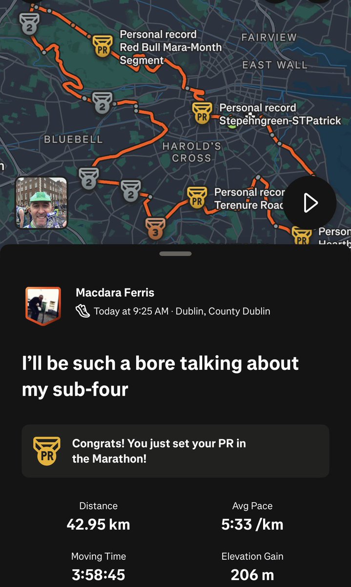 macdarabueller's tweet image. I got my hands on some silverware today. Shout out to the pacers in wave three with the four hour balloons who got our group around. I usually run away from people hanging around streets with 🎈 but happy to follow those folks today.