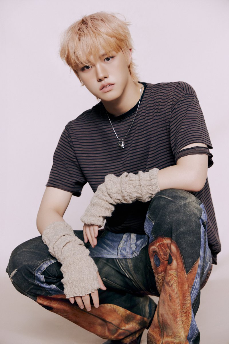 AHOF_official's tweet image. Concept Photo 3

#JUWON #박주원 

AHOF The 2nd Mini Album [The Passage]
➫ 2025.11.04. 6PM (KST)

#AHOF #아홉
#ThePassage