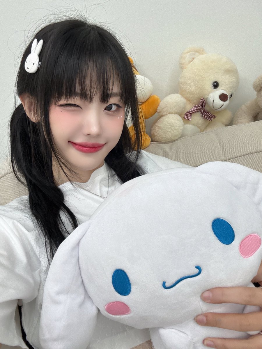 timetohina's tweet photo. 241027 Weverse
#QWER #냥뇽녕냥 #HINA #ひな #장나영 https://t.co/A0FVEPFKlh