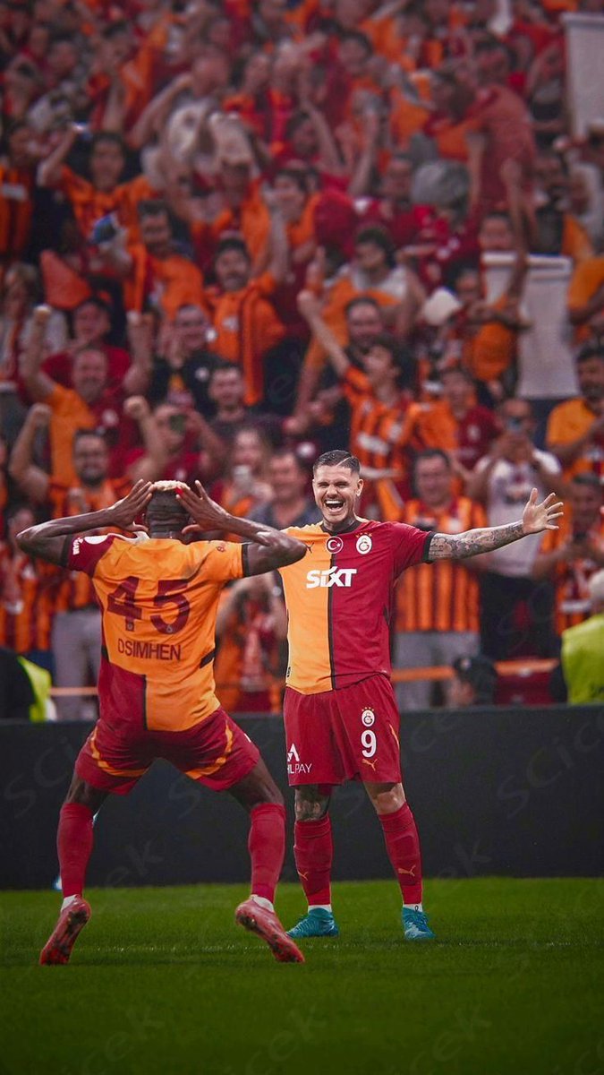 Göztepe 10 kişi kaldı ikinci yarıya 4-4-2 başlayıp koparmalıyız maçı, ikinci yarı şu kareden görmek istiyorum. #İcardi #Osimhen