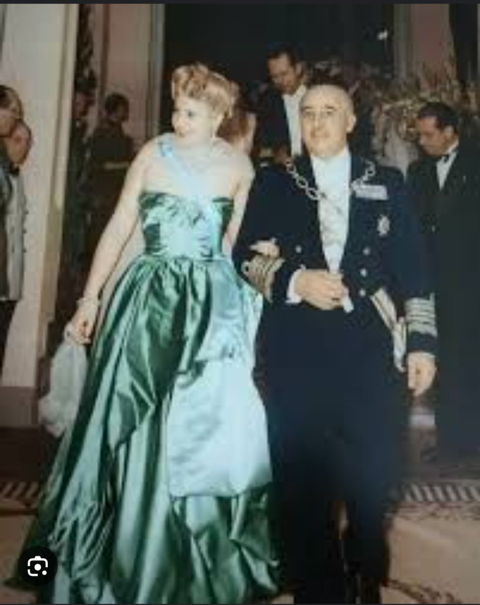 <a href="/ElVengador1945/">El Vengador Justicialista</a> Pobre el que anda con Tiranos Dictadores Fascistas!!!