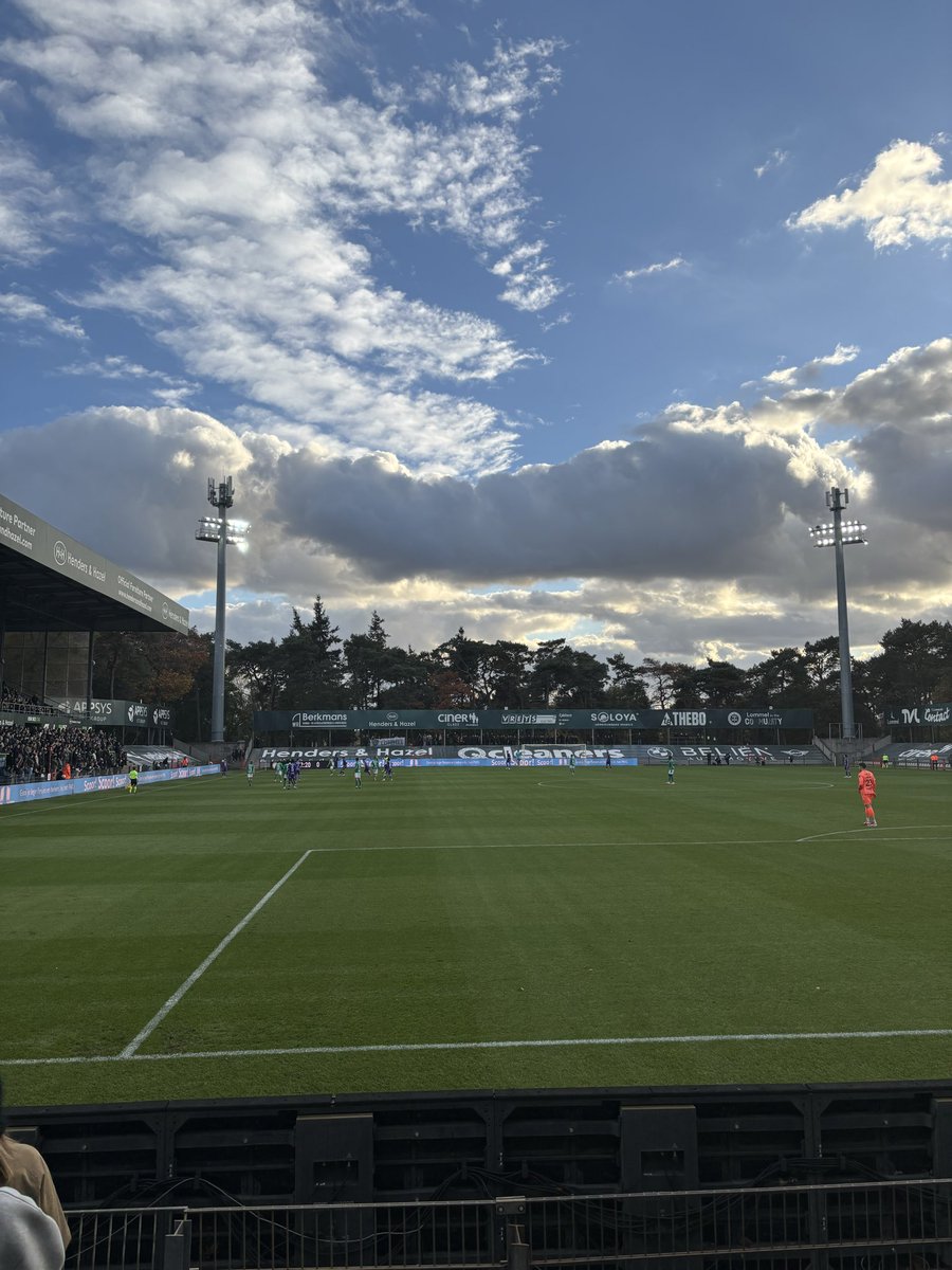3 punten gasten 💜🤍
#Beerschot
#LOMBEE