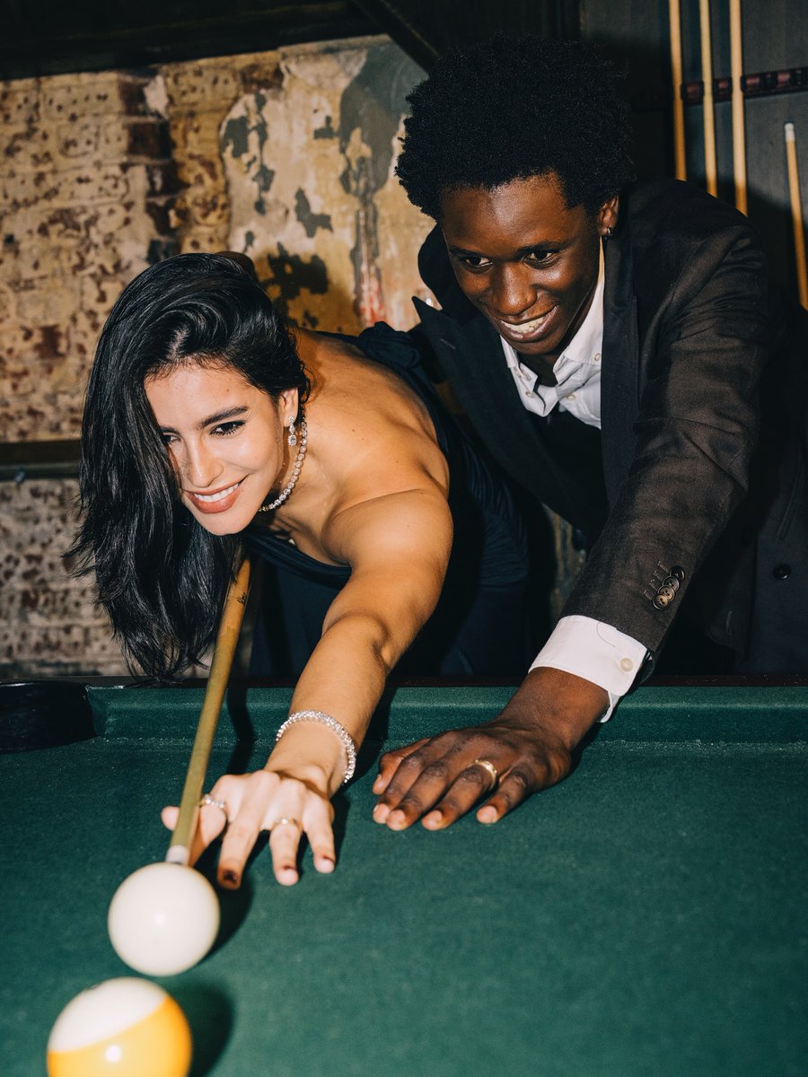 Sergiosjewelers's tweet image. Cue the diamonds and let the good times roll.
 
#ChristopherDesigns #SergiosJewelers #EllicottCity #ShopEllicottCity #FineJewelry