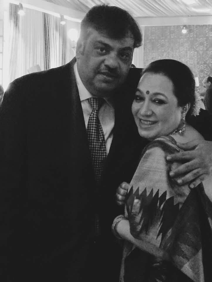 payalbhayana's tweet image. Har ek Fraand “C” hota hai …..

Koi Caring ban ke life ke lecture deta hai 😇
Koi Crazy ban ke har jagah embarrass kar deta hai 😜
Koi Chalu ban ke apna kaam nikalta hai 😏
Koi Confused ban ke hamesha drama karta hai 😩
Aur ek toh hota hi hai ….Cheap wala friend, jiske jokes…