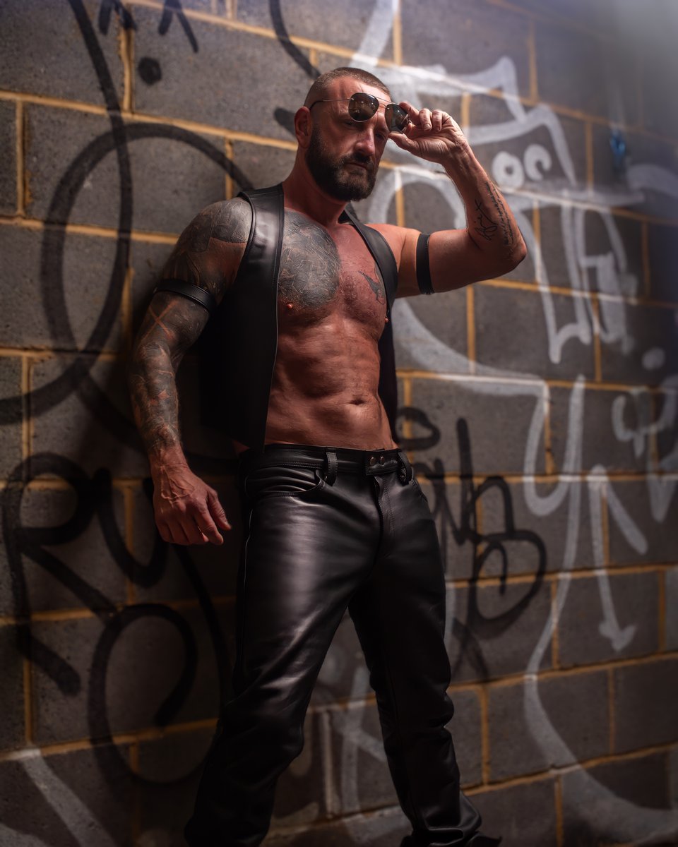 Beautiful shoot for <a href="/hardonlondon/">Hard On</a> - LEATHER LEATHER LEATHER!!