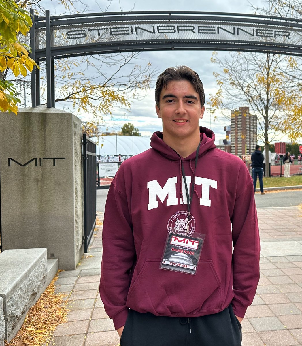 CuylerHart's tweet image. Had a great time at the @MITFootball gameday visit! Really enjoyed seeing campus and the gameday environment. Thanks so much for the opportunity @bbubna.