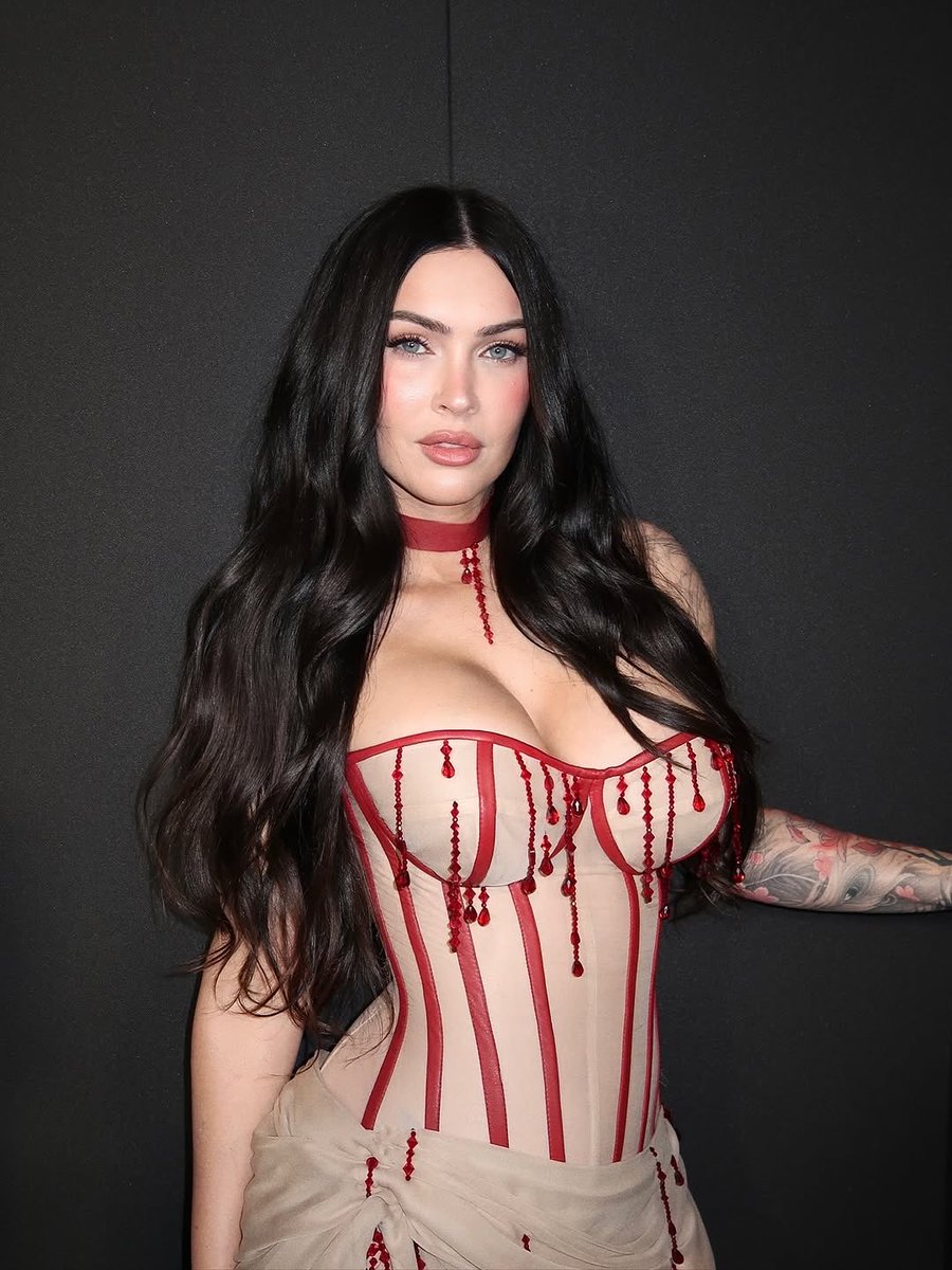 Mother &amp; Queen ❤️🩸

Megan Fox ready to attend a special screening of Jennifer’s Body at the Monster Mash event, taking place at the David Geffen Theater in the Academy Museum of Motion Pictures in Los Angeles on October 25, 2025 ♡

#meganfox