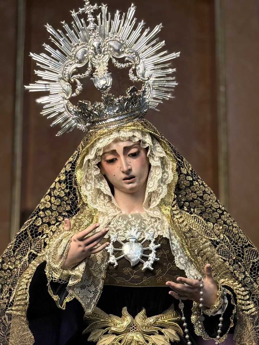 HdadSJBautista's tweet photo. Nuestra Señora de los Dolores luce vestida de luto por @Leandelapuebla para el mes de noviembre, mes de los difuntos.

Madre Dolorosa, ruega por nosotros.

📸 @Leandelapuebla https://t.co/Zt7GY29kaG