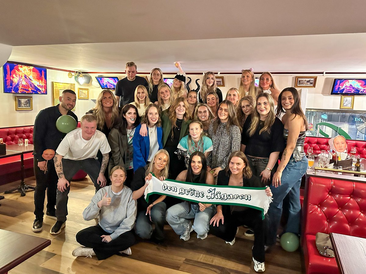 Igår hade vi celebert besök av damerna från <a href="/hhandboll/">Hammarby Handboll</a> efter gårdagens hemmaseger mot Lindesberg! 🇳🇬🥂