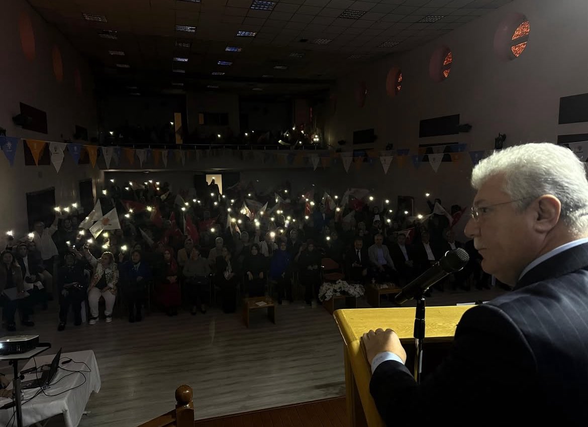 AK Kadın Çankırı (@akkadincankirii) on Twitter photo Kadın Kolları İl Danışma Meclisi Toplantımızı;Grup Başkanvekilimiz ve Milletvekilimiz <a href="/akbasogluemin/">Av. M.Emin AKBAŞOĞLU 🇹🇷</a>,Genel Merkez Kadın Kolları MKYK Üyelerimiz  Hümeyra Uzun ve <a href="/crn_kal/">Ceren KAL</a>,İl Başkanımız <a href="/Korayerdogan18/">Koray Erdoğan</a> ve teşkilatımızın yoğun katılımıyla coşkulu bir atmosferde gerçekleştirdik. Kadın Kolları İl Danışma Meclisi Toplantımızı;Grup Başkanvekilimiz ve Milletvekilimiz <a href="/akbasogluemin/">Av. M.Emin AKBAŞOĞLU 🇹🇷</a>,Genel Merkez Kadın Kolları MKYK Üyelerimiz  Hümeyra Uzun ve <a href="/crn_kal/">Ceren KAL</a>,İl Başkanımız <a href="/Korayerdogan18/">Koray Erdoğan</a> ve teşkilatımızın yoğun katılımıyla coşkulu bir atmosferde gerçekleştirdik.