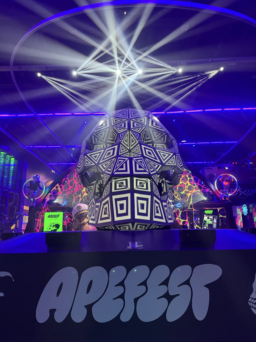 CyberJunks_'s tweet photo. Main Event: ApeFest 2025

The amount of great people I met over the weekend is truly amazing. See you guys in spaces.

Till next year ApeFest! https://t.co/vGQlMzkmzB