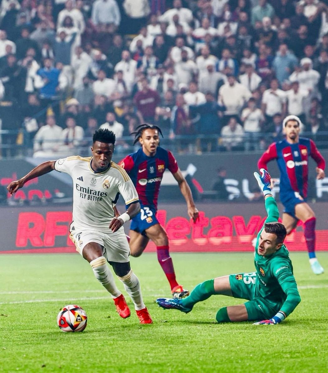 ProjectMexc's tweet image. GOAL !!!!
REAL MADRID 1 : BARCELONA 0