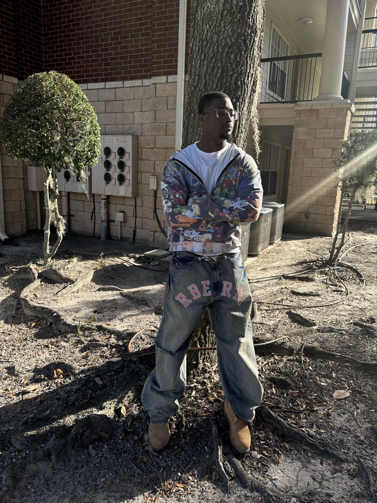 my brothers heated right now tweet media