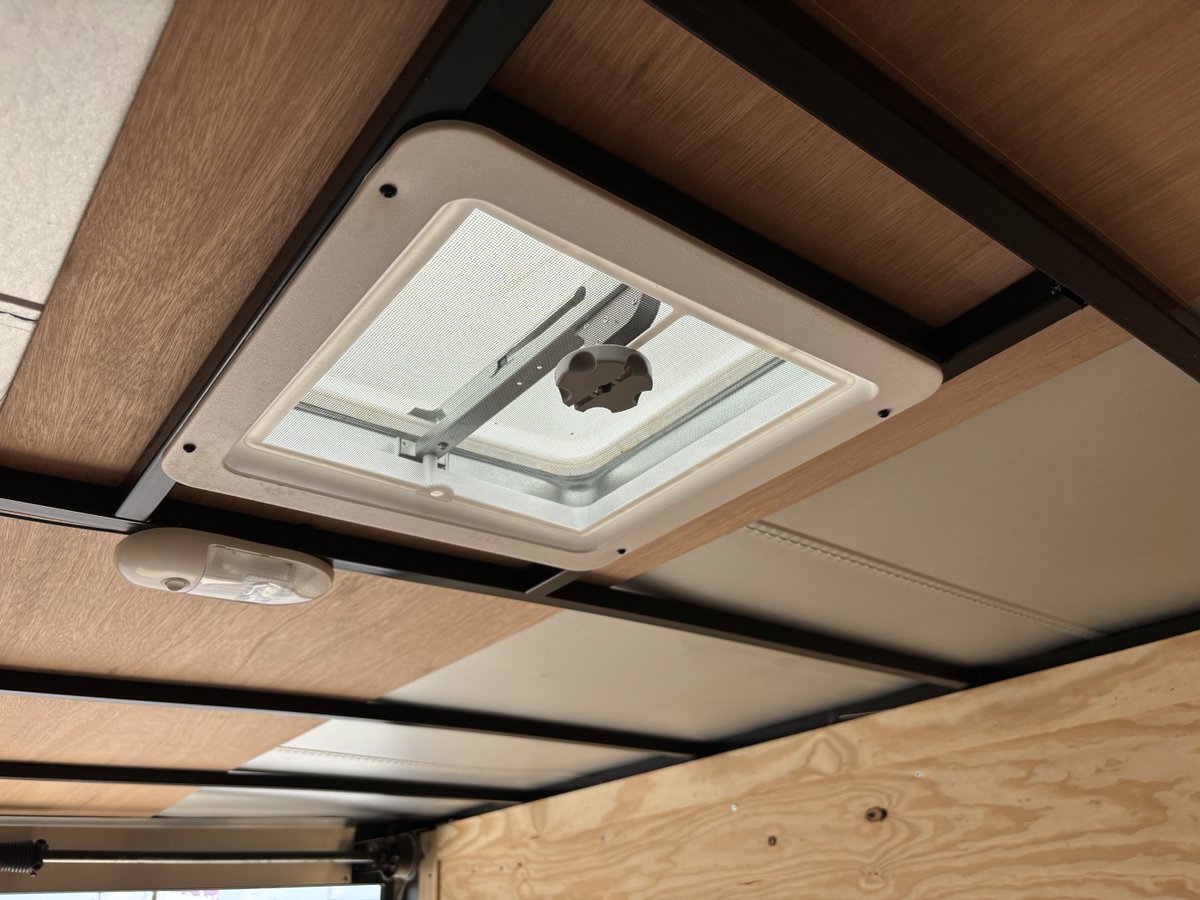 MaxbuiltNC's tweet photo. It’s all in the details.

All Max Built #EnclosedTrailers currently 20% off!

Get specs and pricing: https://t.co/YWrcRyFrBp.

#charlottenc https://t.co/u8c9D58wS4