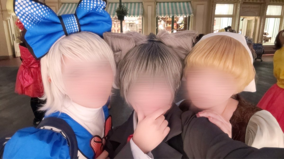 pypymrr's tweet image. ごめん一個だけ言わせて。
しれーーっとこの3ショ撮ったけど、私にとって&quot;まじでやばい3ショ&quot;である事、語るまでもない。これ10年ぐらい前の自分に見せたい。えぐい未来あった。生きててよかった。