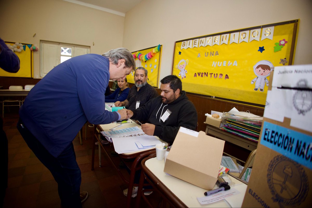emirfelixok's tweet photo. Mi voto en San Rafael 🖊️✅🗳️❤️

Celebremos esta enorme oportunidad que nos ofrece la democracia. 

Les deseo un excelente domingo 🙌🏻 https://t.co/anZBRI7Om0