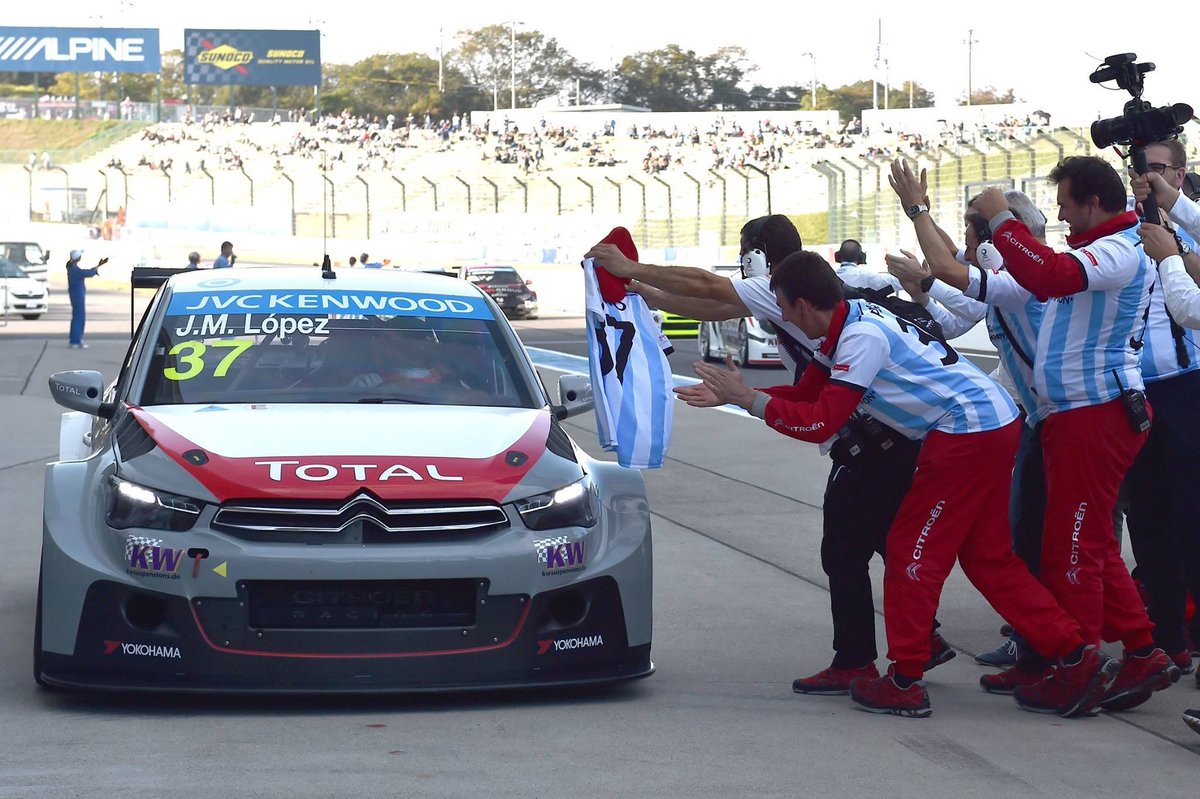 Hace 11 años, José María "Pechito" López, se convertía en Campeón del Mundo del WTCC

<a href="/pechito37/">Jose Maria Lopez</a> <a href="/VamosPechito/">Vamos Pechito López!</a>