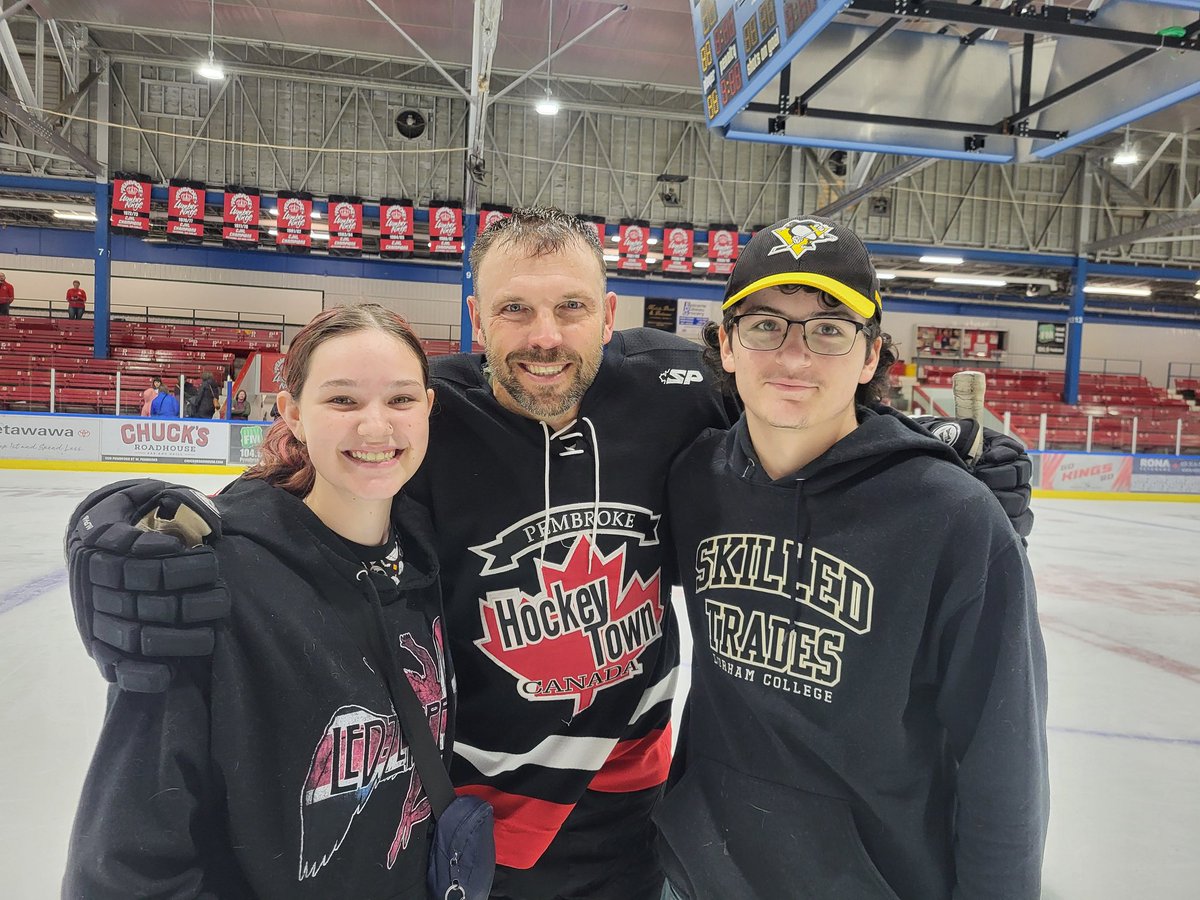 aiddecethy's tweet image. Thank you to the organizers of the Jamie Bramburger Fall Classic...what a night at the PMC. Great to see @PJStock28 again, let's not wait another 30 years before you come back to town!!