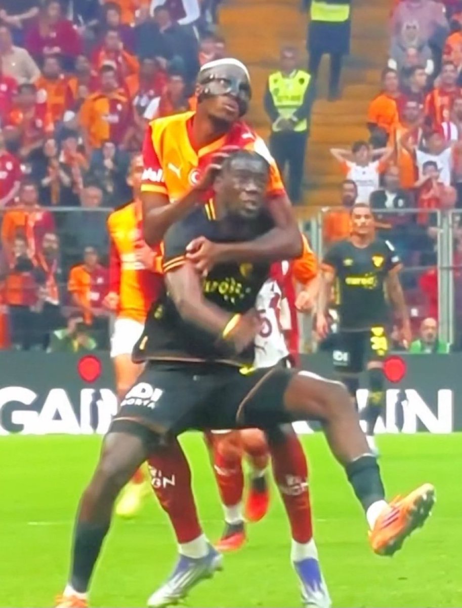 Oğuzhan Çakır Galatasaray icin gol atsın diyenler...