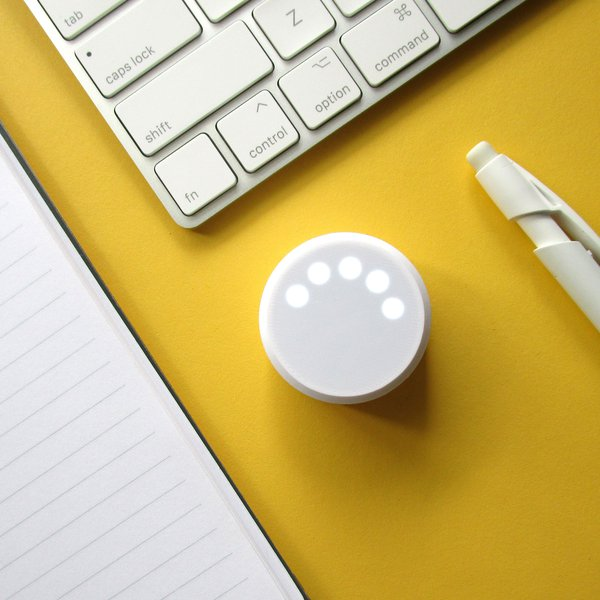 SmartFindsTech's tweet image. Tech taking over?  Pen &amp;amp; paper feel *ancient* next to this sleek future-gadget.  #tech #gadgets