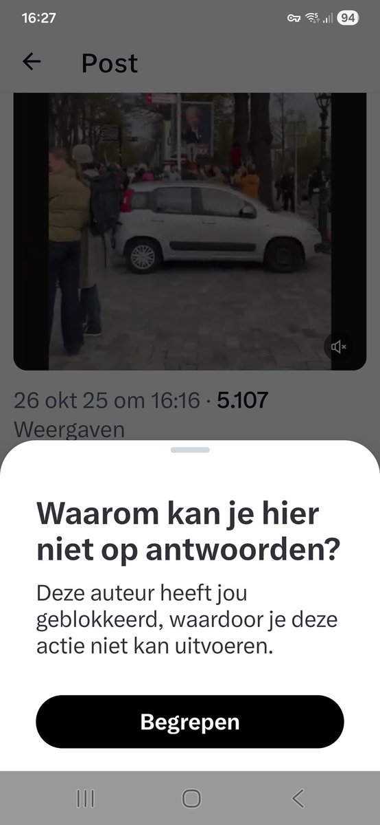 Wilders.

Een acteur die een deel van Nederland al 20 jaar gevangen houdt met verhaaltjes over de islam en die in die 20 jaar niets maar dan ook niets bereikt heeft, zelfs niet met een asielminister in het kabinet. En nou wil ie weer uw stem hebben.

Werd hij de vorige keer geen