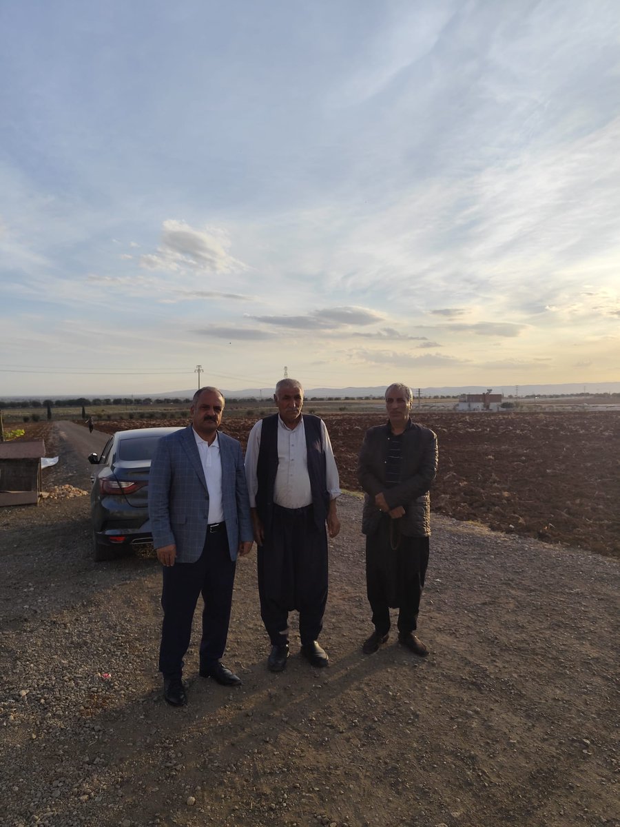 Değerli akrabalarımız Hac Sinan Mangal ve Hac Şeyhmus Görgülü’yü ziyaret ettik. Göstermiş oldukları misafirperverliklerinden dolayı kendilerine teşekkür ederim,