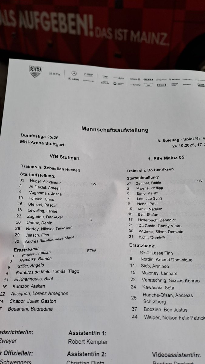 Hoeneß hat anscheinend Gefallen an überraschenden Aufstellungen gefunden.
Um Peter Fox zu zitieren: "Alles neu"

Undav startet, daneben Stenzel, Daxo und Führich zuminfest für mich nicht zu erwarten.

Wie in Wolfsburg sehr mutig. Aber genau dieser Mut wurde zuletzt belohnt!
#VfB