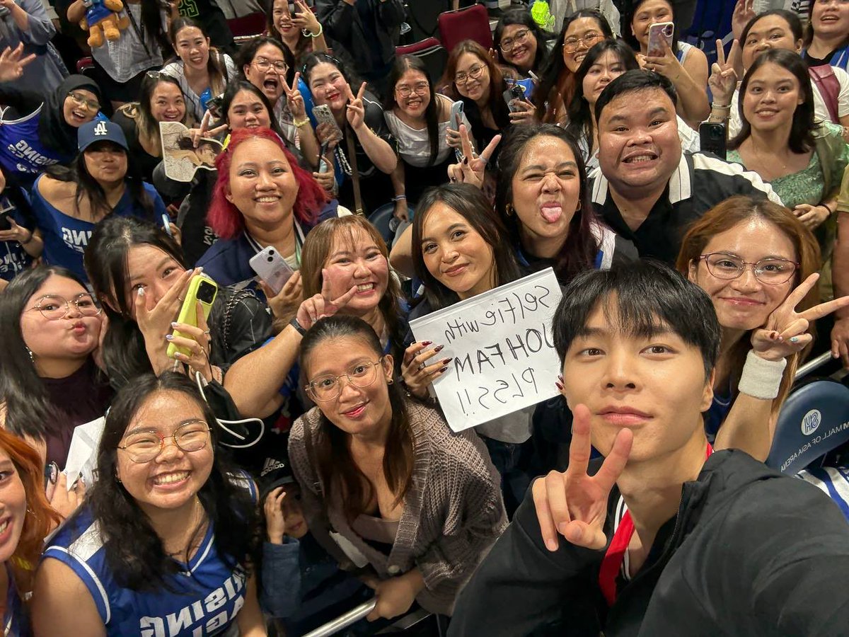 jhnkn_cart's tweet image. Mga sumakses nanaman 😭 this is where i peaked az a johfam 😂😂😔😔

 #DunkItJohnnySuh