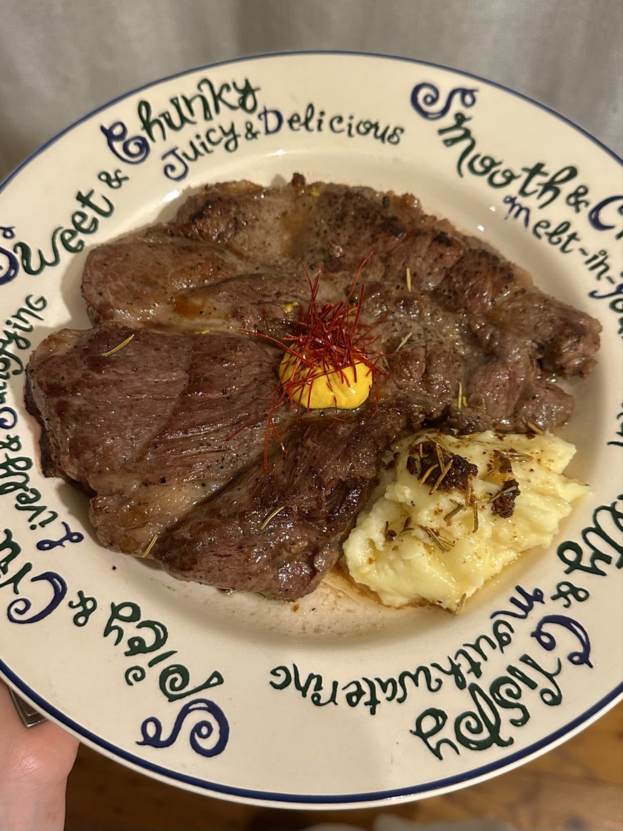 非常简单粗暴的牛排
小宝经期不要少喝红糖水或许多吃红肉更有用 女孩儿们平常也要多吃肉！