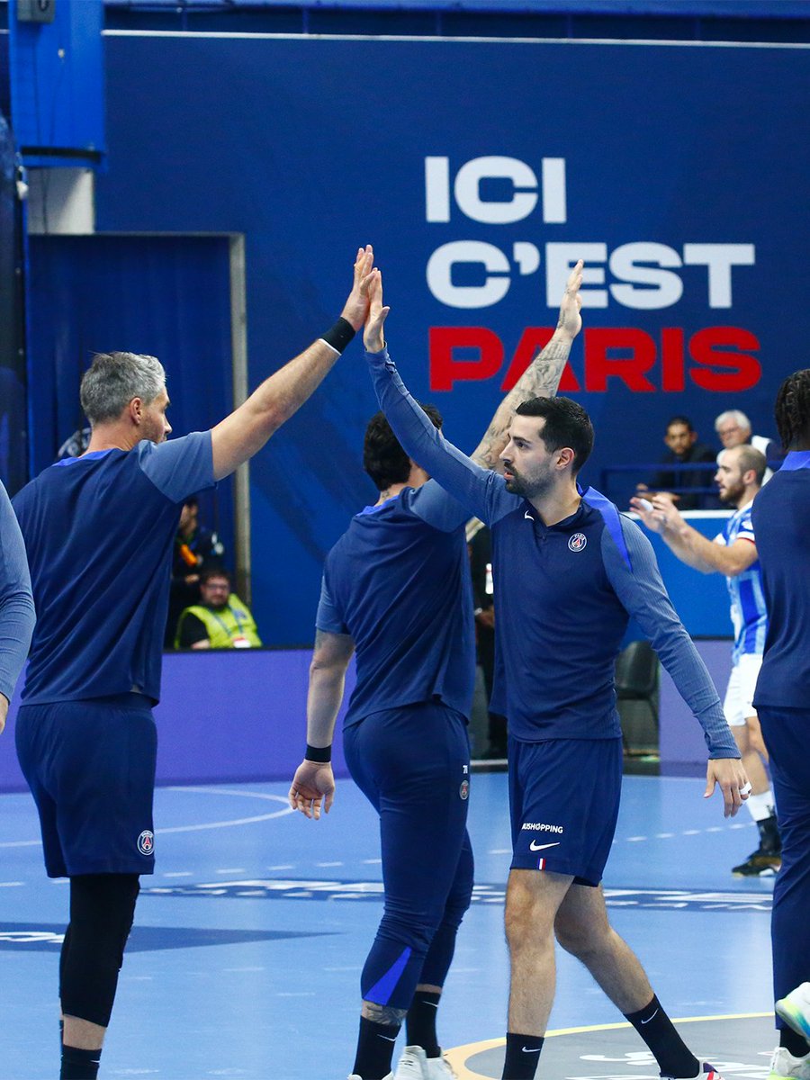 psghand's tweet photo. ⚡️🔋
#PSGCES https://t.co/BNj1UCa5lS