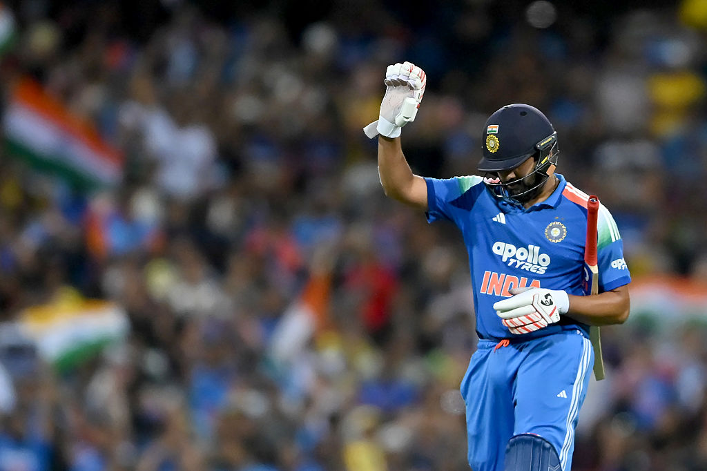 ⚡️Oldest ODI centurions for India⚡️

38y 327d - Sachin Tendulkar 114 vs Bangladesh, 2012

38y 178d - Rohit Sharma 121* vs Australia, 2025

38y 113d - Sunil Gavaskar 103* vs New Zealand, 1987