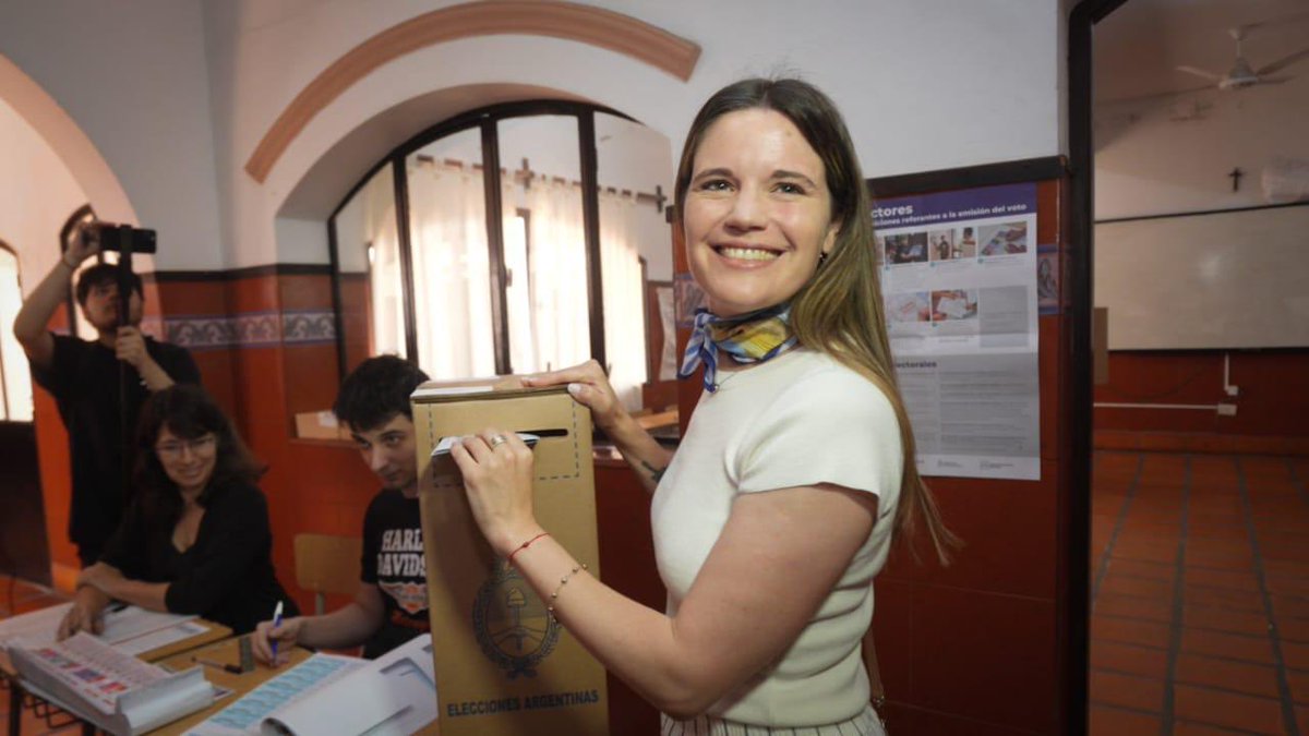 carentepp's tweet image. Que la esperanza le gane a la resignación. Hoy empieza lo que viene ❤️🇦🇷