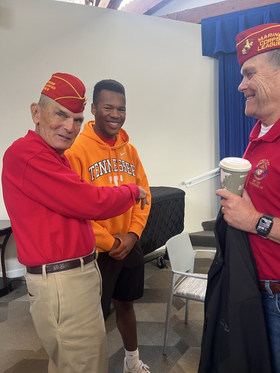 Yesterday morning, four of our senior interns and Mrs. Tate had the honor of speaking to the Richmond Marine Corps League about the GHS Veterans Project. 🇺🇸 They shared how our veterans inspire, teach, and make a lasting impact on our students.
