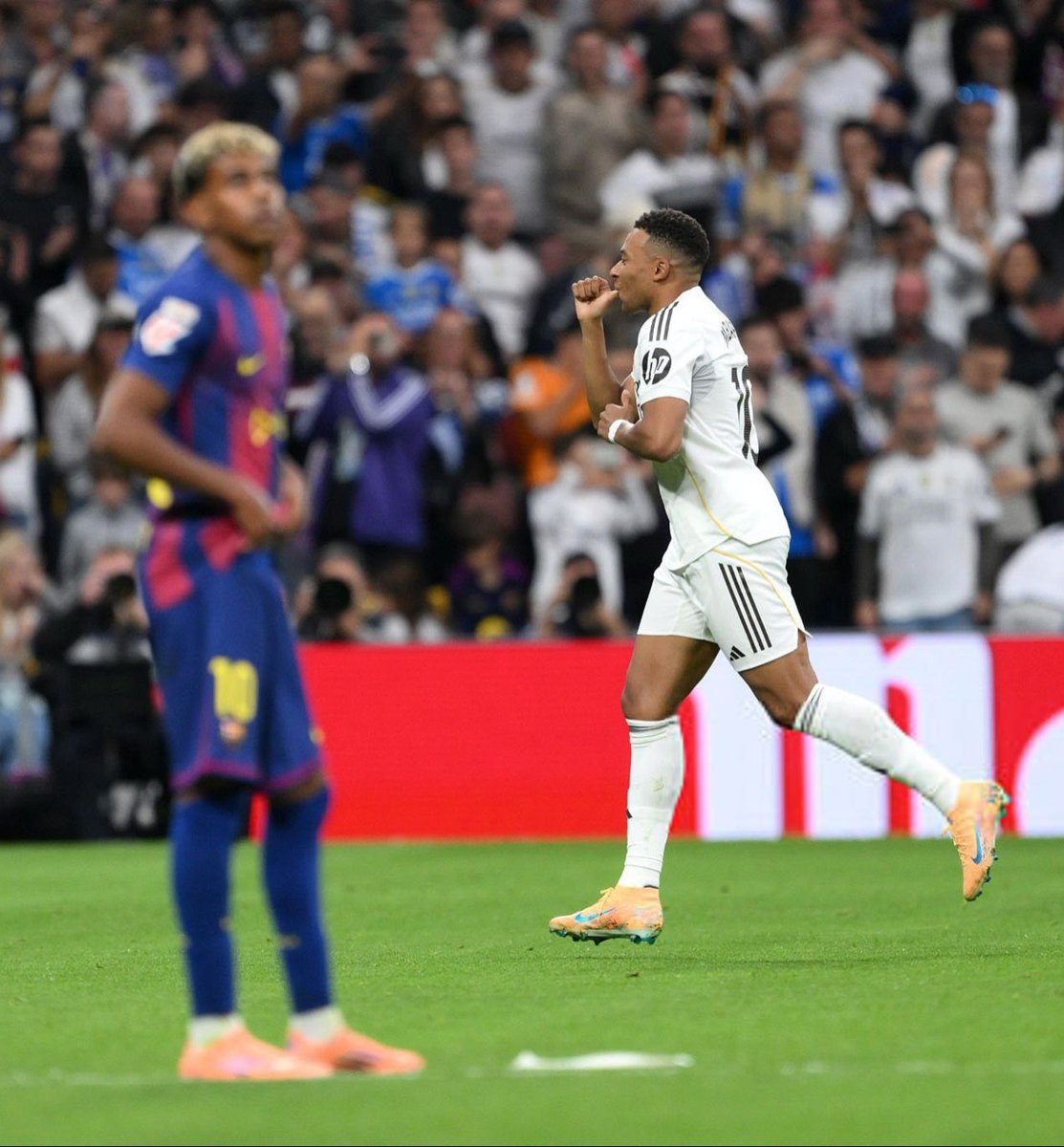 ⚽️ تا‌‌ خرتناق فوتبالی ⚽️ tweet media