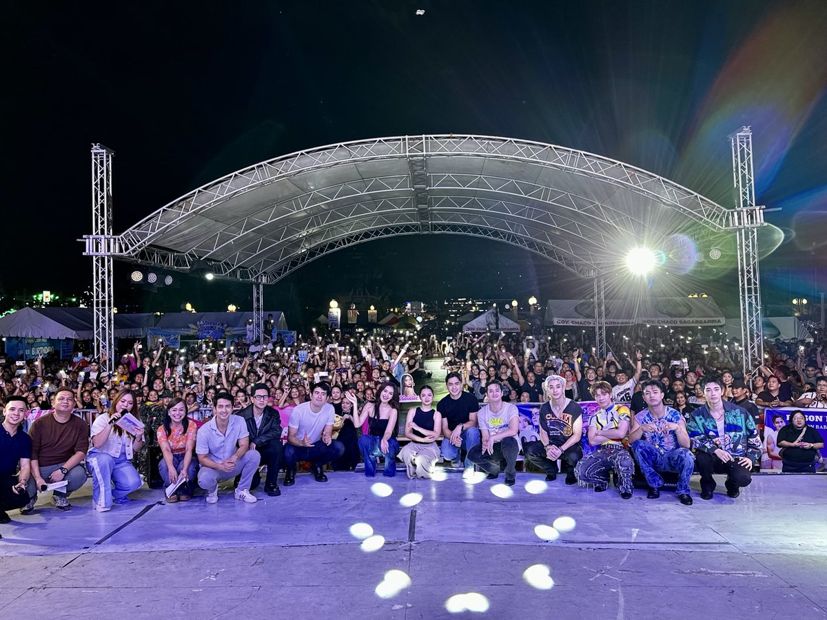 JRBcreativeprod's tweet image. Daghang salamat, Dumaguete, Negros Oriental! 🙌
You made the Kapamilya Karavan at the Buglasan Festival a huge success! 💙🎉

#SinsOfTheFather
#KapamilyaKaravan #ABSCBN
#JRBCreativeProduction