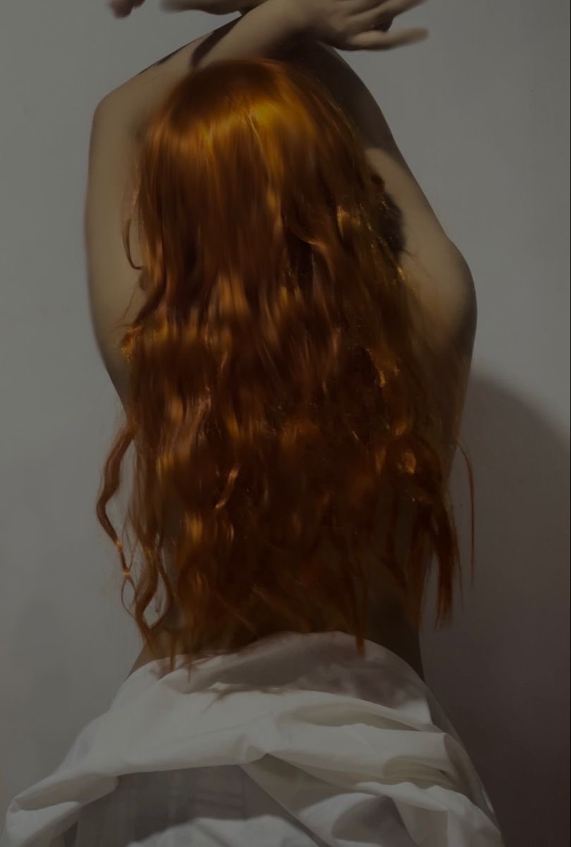 Come closer, if you dare. She does not bite… hard~ 

—— #SeductiveSunday ——