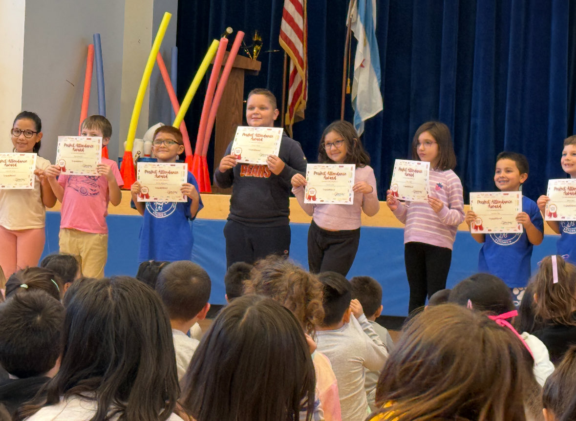 Network10CPS's tweet image. It has been a busy month for the students and families of Dore. We have been preparing our middle school students for high school, educating on bully prevention, recognizing successes, and celebrating the cultures that represent our school community.  @ChiPubSchools