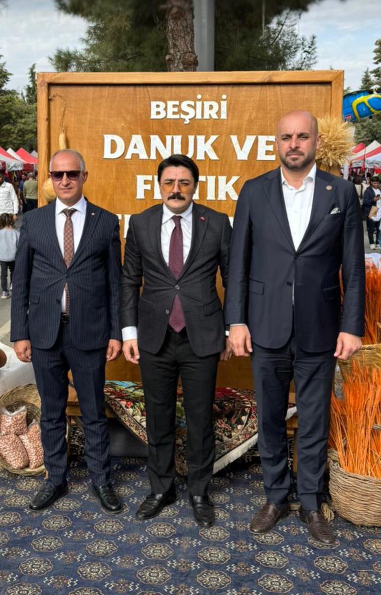 batman_tb's tweet photo. Borsamız Yönetim Kurulu Başkan Yardımcısı Hifzullah Akdaş; Beşiri Danuk ve Fıstık Festivali’ne katılım sağladı. @arifguness @HifzullahAkda https://t.co/izcrGTmyhI