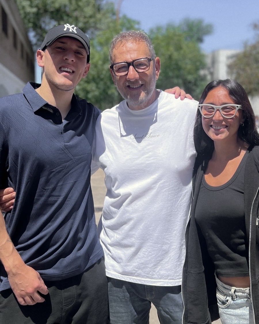 En Rafaela, con la familia, votamos. El amor vence. 🇦🇷✌️