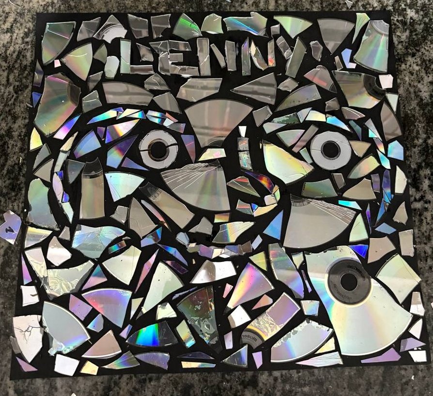 webifydesignz's tweet photo. @lennytokenx @lennytokenx
I made this mosaic for the Lenny Face
Countless hours, infinite patience, one goal
Every cut, every reflection, and every detail was placed by hand
$LENNY #Solana #LENNY
#LennyFace #CryptoArt #ArtContest #CDArt
More images below in comments β¬οΈ https://t.co/Zdgt5paucP