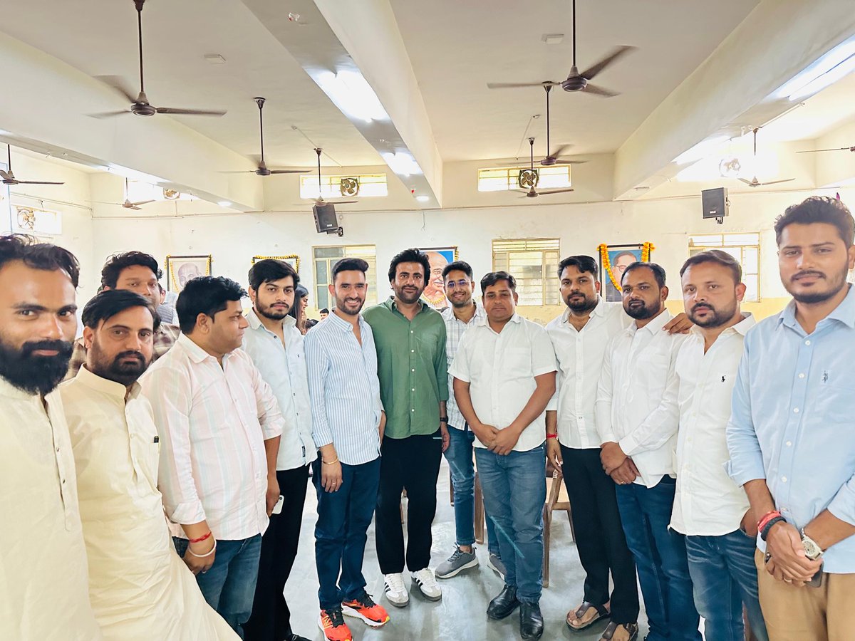 Shailendera Meena (@sonupaota) on Twitter photo рдЖрдЬ PCC рдореБрдЦреНрдпрд╛рд▓рдп, рдЬрдпрдкреБрд░ рдореЗрдВ рдЖрдпреЛрдЬрд┐рдд рд░рд╛рдЬрд╕реНрдерд╛рди рдпреБрд╡рд╛ рдХрд╛рдВрдЧреНрд░реЗрд╕ рдХреА рдкреНрд░рджреЗрд╢ рдХрд╛рд░реНрдпрдХрд╛рд░рд┐рдгреА рдмреИрдардХ рдореЗрдВ рднрд╛рдЧ рд▓рд┐рдпрд╛ред 
рдмреИрдардХ рдореЗрдВ рд╕рдВрдЧрдарди рдХреА рдордЬрдмреВрддреА рдФрд░ рдЖрдЧрд╛рдореА рд░рдгрдиреАрддрд┐ рдкрд░ рд╕рд╛рд░реНрдердХ рдЪрд░реНрдЪрд╛ рд╣реБрдИред
<a href="/ManishSharmaIYC/">Manish Sharma</a> <a href="/UdayBhanuIYC/">Uday Bhanu Chib</a> 
<a href="/VikasChhikara_/">Vikas Chhikara</a> <a href="/AbhimanyuP00NIA/">Abhimanyu Poonia</a> 
<a href="/lalityadavinc/">Lalit Yadav MLA</a> <a href="/DeshrajMeenaIN/">Deshraj Meena</a> <a href="/yashveershoora/">YASHVEER SHOORA</a> рдЖрдЬ PCC рдореБрдЦреНрдпрд╛рд▓рдп, рдЬрдпрдкреБрд░ рдореЗрдВ рдЖрдпреЛрдЬрд┐рдд рд░рд╛рдЬрд╕реНрдерд╛рди рдпреБрд╡рд╛ рдХрд╛рдВрдЧреНрд░реЗрд╕ рдХреА рдкреНрд░рджреЗрд╢ рдХрд╛рд░реНрдпрдХрд╛рд░рд┐рдгреА рдмреИрдардХ рдореЗрдВ рднрд╛рдЧ рд▓рд┐рдпрд╛ред 
рдмреИрдардХ рдореЗрдВ рд╕рдВрдЧрдарди рдХреА рдордЬрдмреВрддреА рдФрд░ рдЖрдЧрд╛рдореА рд░рдгрдиреАрддрд┐ рдкрд░ рд╕рд╛рд░реНрдердХ рдЪрд░реНрдЪрд╛ рд╣реБрдИред
<a href="/ManishSharmaIYC/">Manish Sharma</a> <a href="/UdayBhanuIYC/">Uday Bhanu Chib</a> 
<a href="/VikasChhikara_/">Vikas Chhikara</a> <a href="/AbhimanyuP00NIA/">Abhimanyu Poonia</a> 
<a href="/lalityadavinc/">Lalit Yadav MLA</a> <a href="/DeshrajMeenaIN/">Deshraj Meena</a> <a href="/yashveershoora/">YASHVEER SHOORA</a>