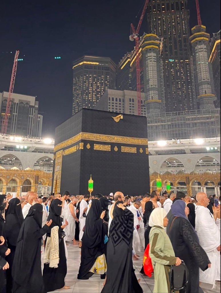umati21's tweet photo. ALLAH is the KING of the kings! https://t.co/qUtnXEc2US