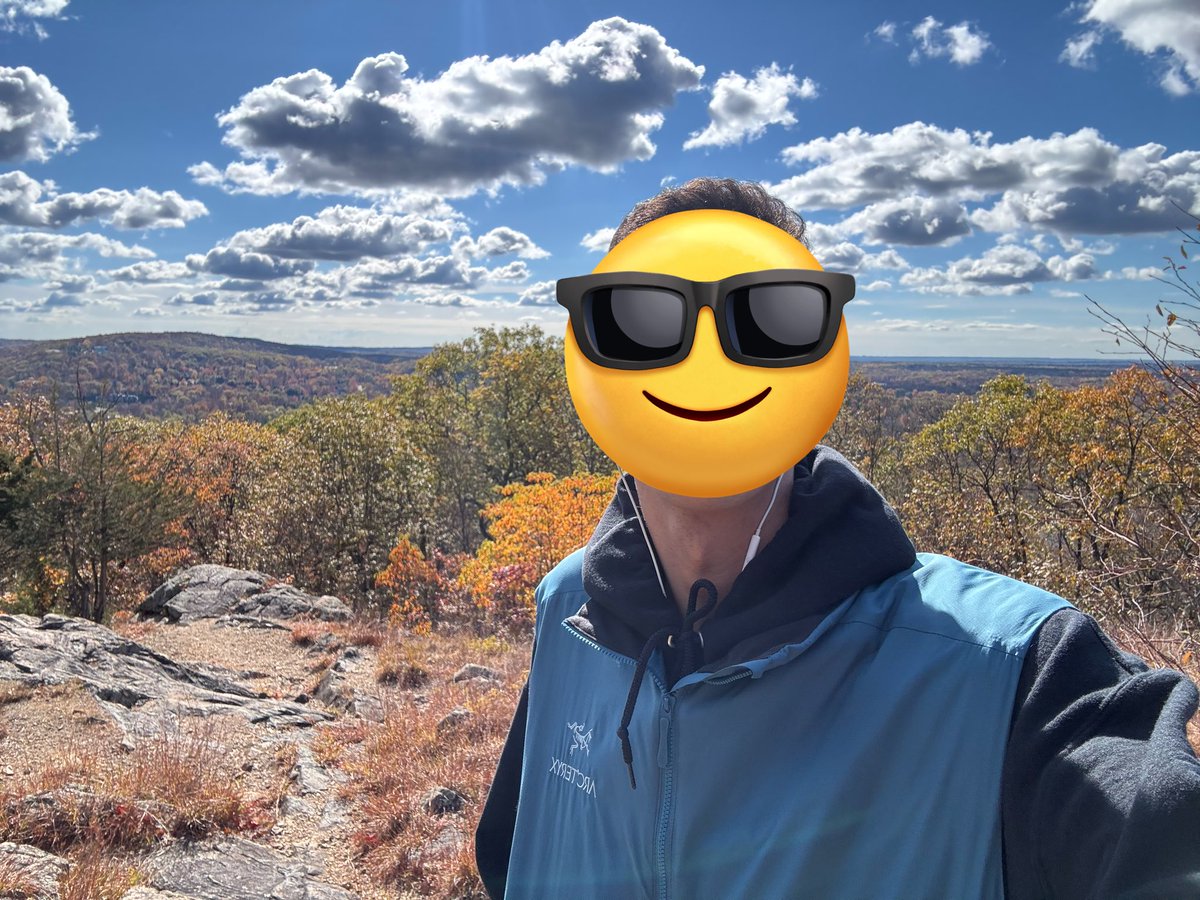 SolidGrooover's tweet image. From the dance floor to the mountains #NeverStopMoving