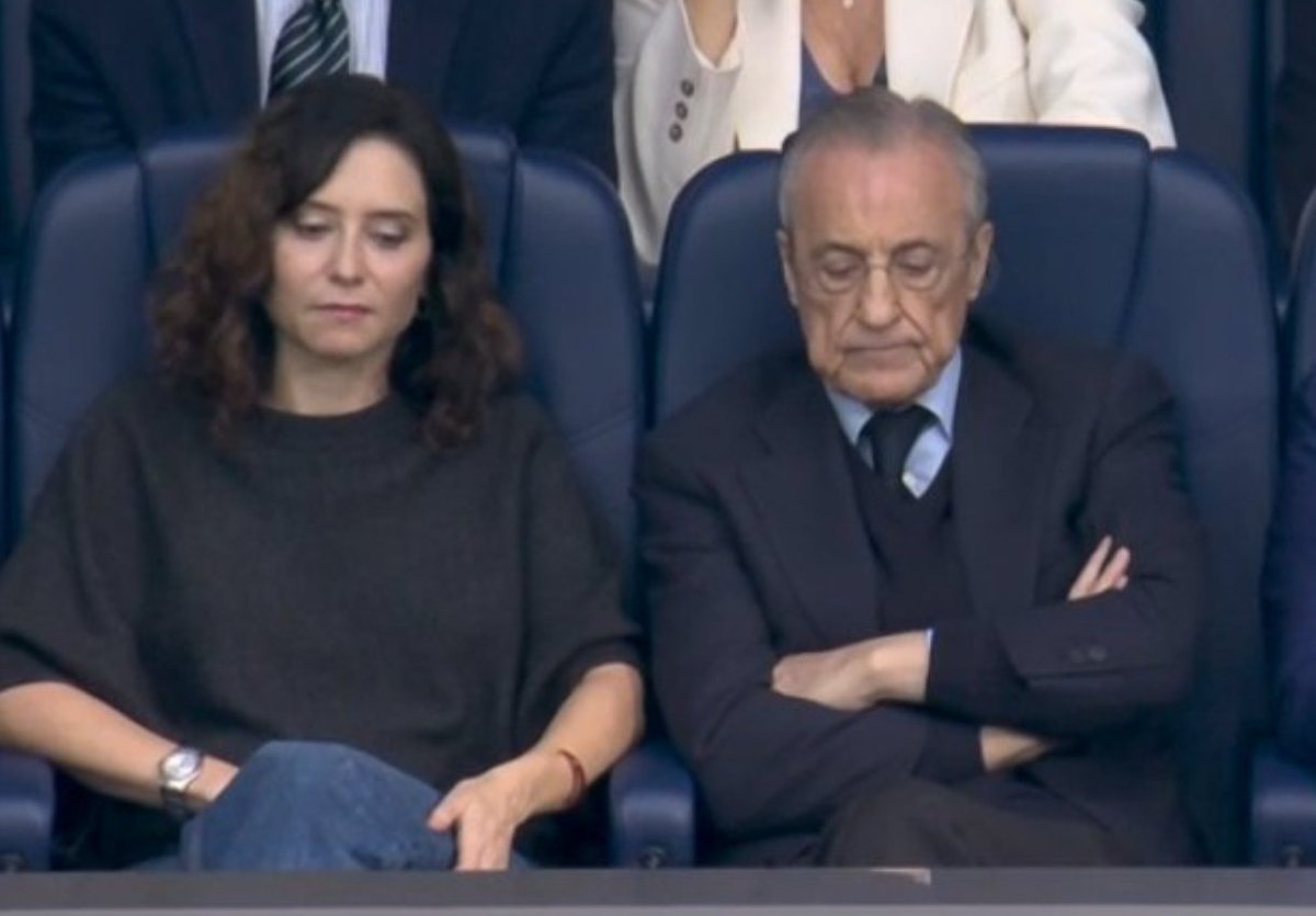 Hoy la invitada por el capo Florentino Pérez en el palco del Bernabéu es la presidenta Ayuso del PP que le ha adjudicado infinidad de obras millonarias a su empresa como el hospital Zendal o la Ciudad de la Justicia en Madrid. Mafia.
