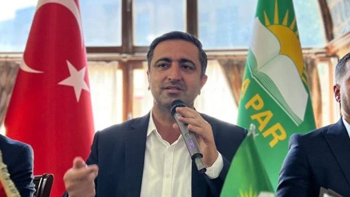 Daily Islamist (@dailyislamist) on Twitter photo 🗣️ HÜDA PAR Milletvekili Serkan Ramanlı:
“Kemalizm, Allah'ın iradesine karşı bir isyandır!” 🗣️ HÜDA PAR Milletvekili Serkan Ramanlı:
“Kemalizm, Allah'ın iradesine karşı bir isyandır!”