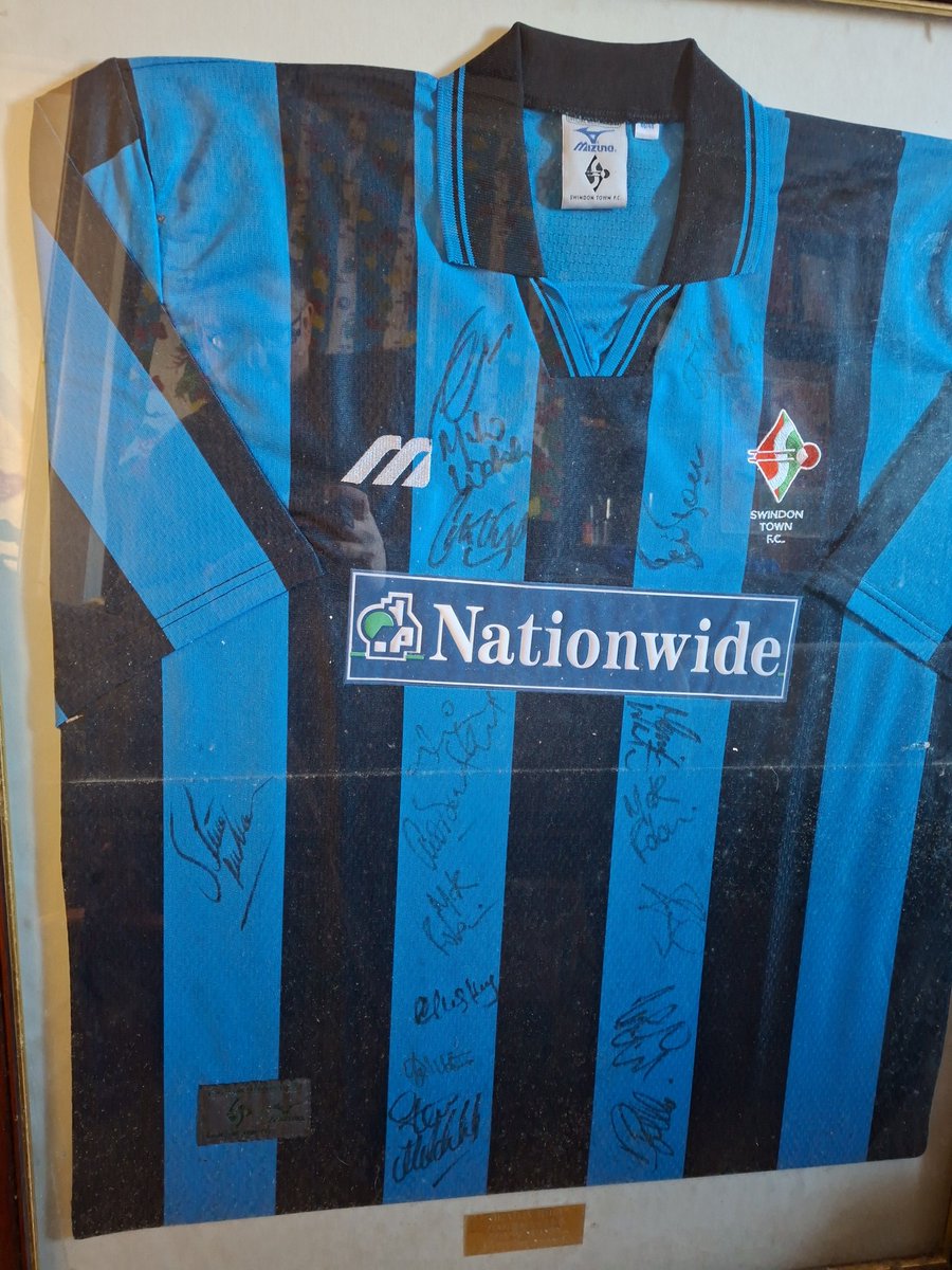 During our live show we have a number of #STFC and FRI prizes to giveaway including:

🔴 Match Tickets
⚽️ Signed Items
🔴 Variety of Pictures 

All money raised on the night is going to support local charities Tiny But Mighty and Ipsum. 

To be attendance, claim your FREE tickets