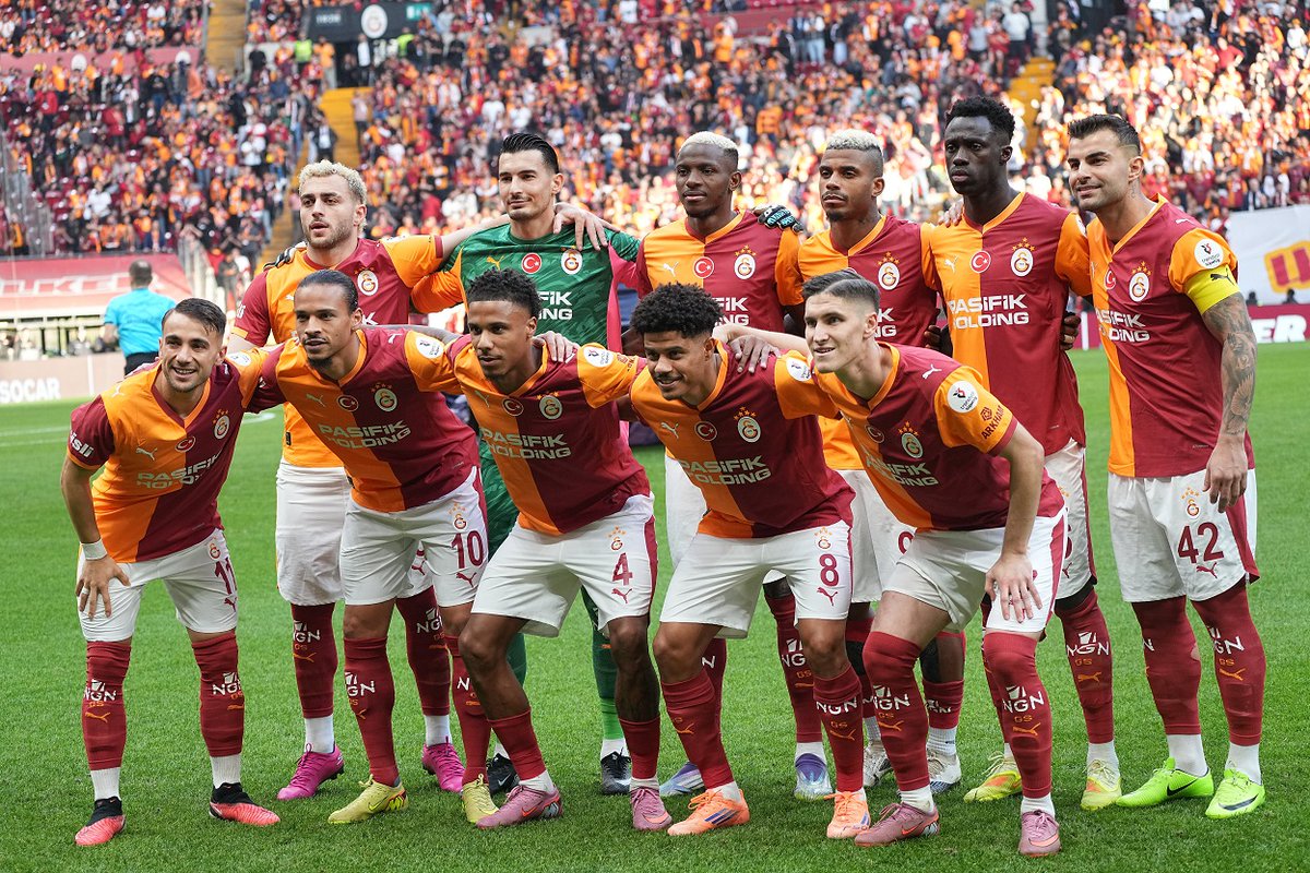 futbolarena's tweet photo. Galatasaray, Süper Lig'de 18 maçtır yenilmiyor. 

✅ 3-1 Göztepe
✅ 2-1 Başakşehir
⭕ 1-1 Beşiktaş
✅ 1-0 Alanyaspor
✅ 3-1 Konyaspor
✅ 2-0 Eyüpspor
✅ 3-1 Rizespor
✅ 4-0 Kayserispor
✅ 3-0 Karagümrük
✅ 3-0 Gaziantep FK
✅ 2-0 Başakşehir
✅ 2-0 Göztepe
✅ 3-0 Kayserispor
✅ 2-0 Trabzonspor
✅ 4-1 Sivasspor
✅ 5-1 Eyüpspor
✅ 2-0 Bodrumspor
✅ 2-0 Samsunspor