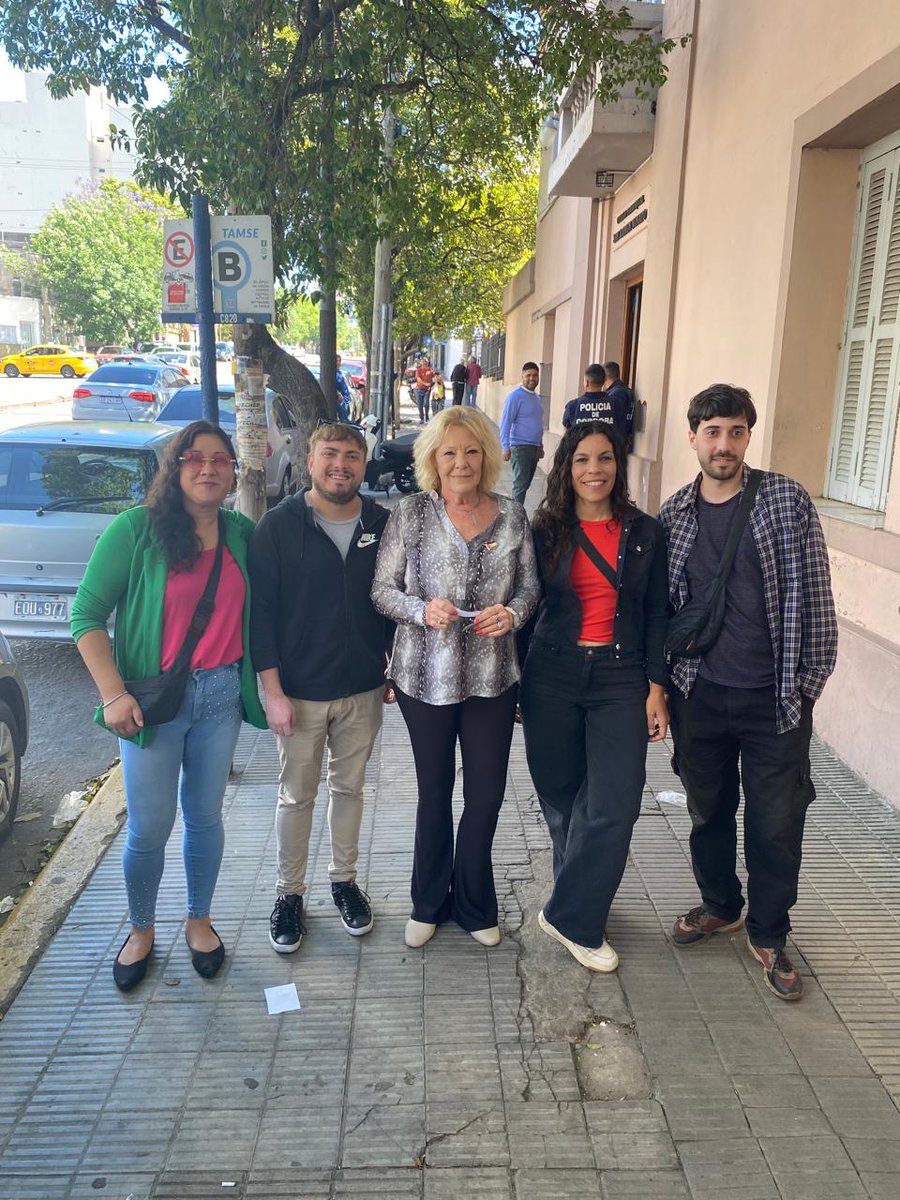 PabloTrotsko97's tweet photo. ✊🏼 ¡Vote por el futuro de las juventudes!

En defensa de la educación y la salud pública, lxs jubiladxs y contra el ajuste del gobierno. https://t.co/NpUzWsSPWP