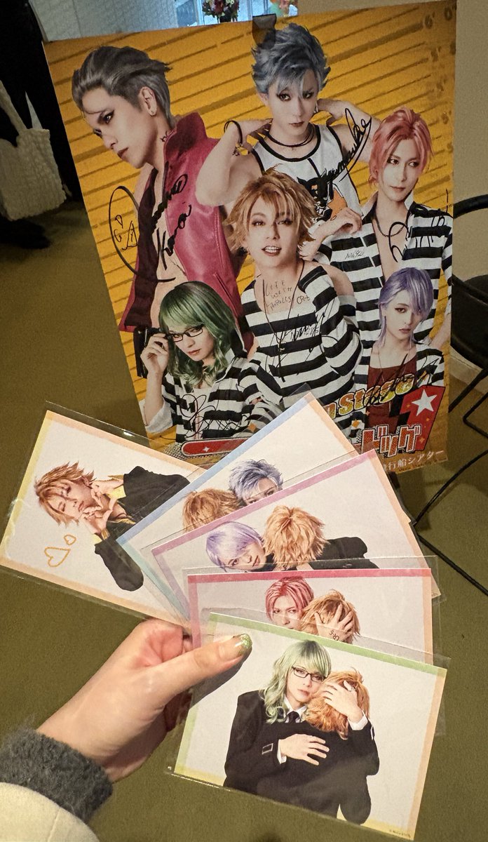 ま tweet media